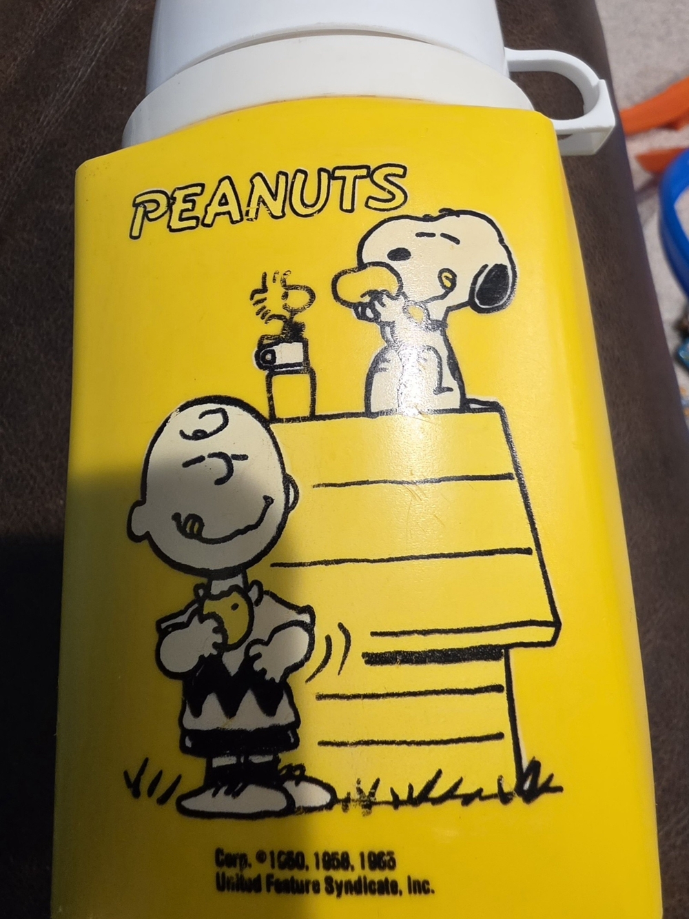 Vintage Peanuts 8 oz. Plastic Yellow Thermos Charlie Brown Snoopy Woodstock